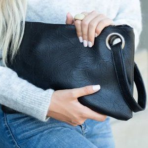 Oversized Everyday Clutch Wristlet BLACK